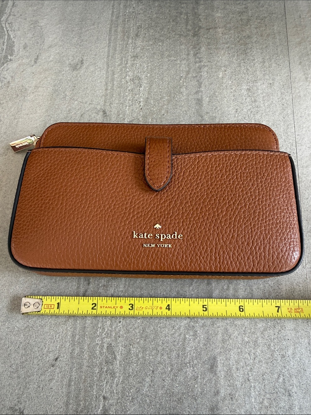 kate spade tan pebbled leather crossbody with gold hardware - Picture 7 of 8